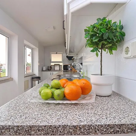 別荘 Casa Do Terraco サン・マルティーニョ・ド・ポルト